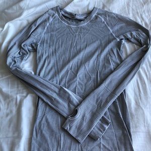 Lululemon longsleeve - size 4
